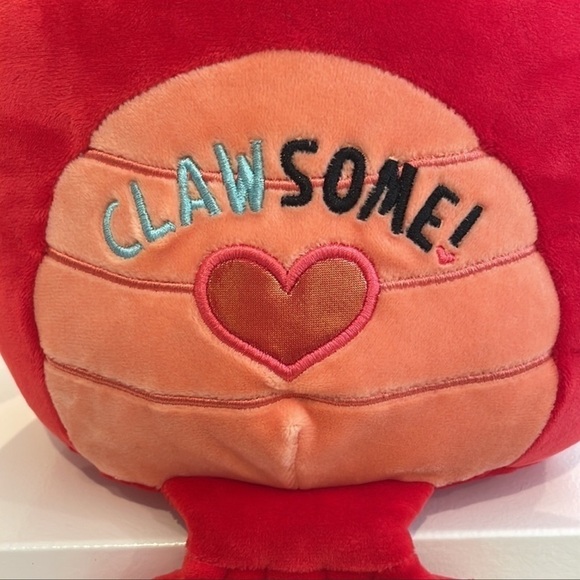 LAST NWT 8” Aneta the Lobster Valentine Squishmallow - Picture 2 of 4